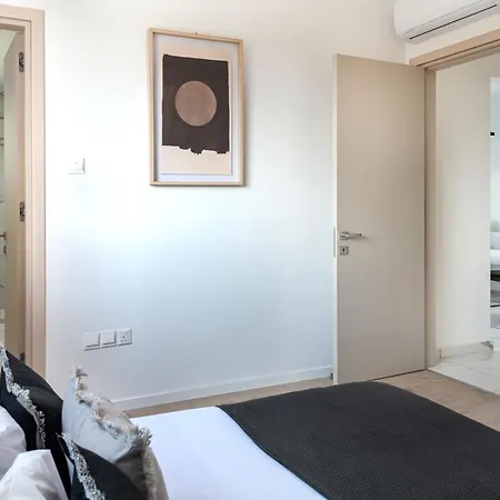 Phaedrus Living Opalia Residences Amber アパート *