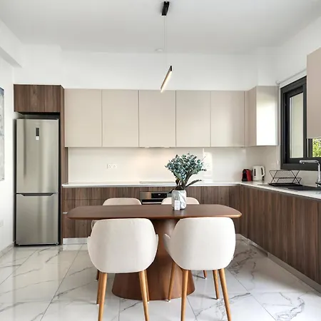 アパート Phaedrus Living Opalia Residences Amber